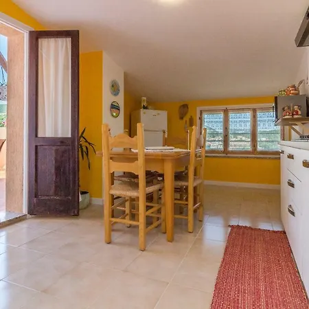 Nonna Mariuccia Apartment Padru