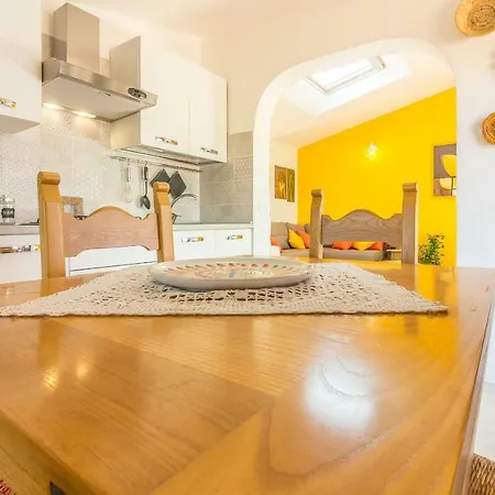 Nonna Mariuccia Apartment Padru